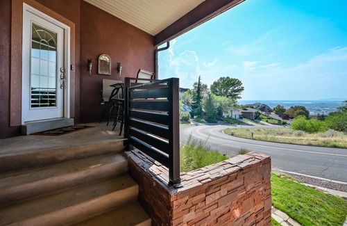 North Salt Lake House | Stunning Views Spacious Lux Property convenient to Downtown Airport