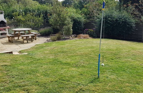 Holsworthy House | Stunning villa for 7 guests with WIFI, TV, terrace, pets allowed and parking