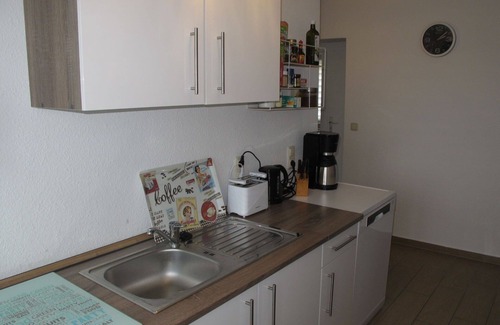 Raben Steinfeld House | Stunning villa for 4 guests with WIFI, TV and terrace