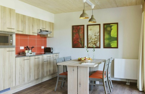 Nohfelden House | Stunning villa for 4 people with pool, WIFI, hot tub, TV, terrace and parking