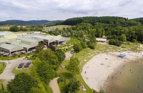 Nohfelden House | Stunning villa for 4 people with pool, WIFI, hot tub, TV, terrace and parking
