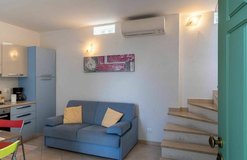 Terzorio House | Stunning villa for 4 people with WIFI, A/C, TV, terrace, pets allowed and parking