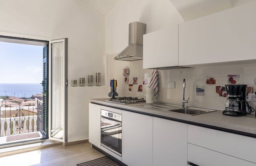 Terzorio House | Stunning villa for 4 people with A/C, WIFI, TV, pets allowed and parking