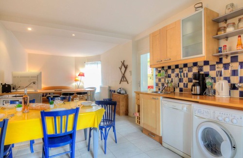 Saint-Igneuc House | Stunning villa for 5 people with WIFI, TV, terrace and pets allowed