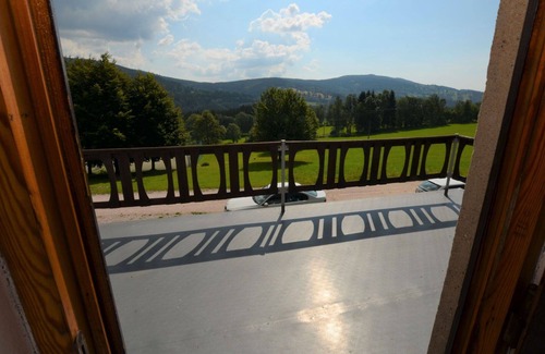 Vitkovice House | Stunning villa for 6 people with WIFI, TV, terrace, pets allowed and panoramic view