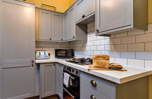 Tunstall House | Stunning villa for 6 guests with WIFI and parking