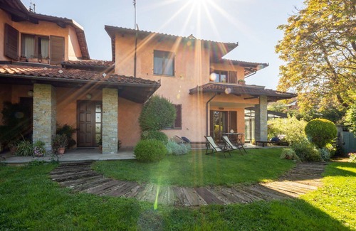 Narzole House | Stunning villa for 8 guests with private pool, A/C, WIFI, hot tub, TV and terrace