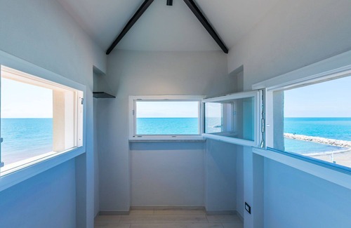 Marina di Cecina Villa | Stunning villa for 8 guests with A/C, WIFI, TV, terrace, panoramic view and parking