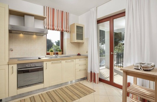 Basanija House | Stunning villa for 8 guests with A/C, WIFI, private pool, TV, terrace and parking