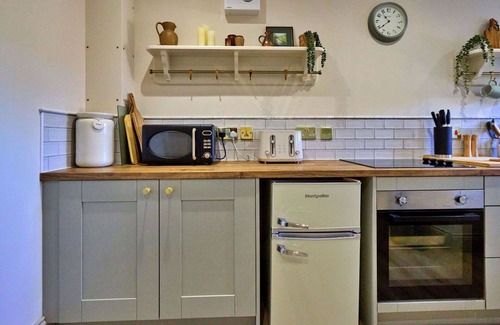 Horncastle House | Stunning villa for 4 guests with WIFI and parking