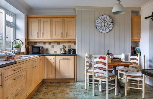 Tilney Fen End House | Stunning villa for 11 people with WIFI, TV and parking