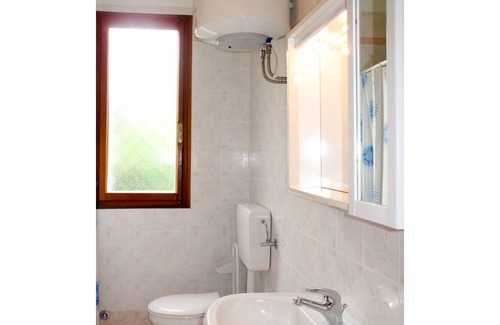 Lignano Pineta House | Stunning villa for 6 guests with A/C, TV, terrace, pets allowed and parking