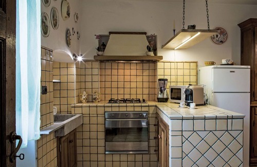 Stazzema House | Stunning villa for 4 people with WIFI, TV, terrace and parking
