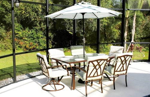 Lindfields Villa | STUNNING VILLA, LARGE PRIVATE POOL & CONSERVATION VIEWS - 4 Miles from Disney!