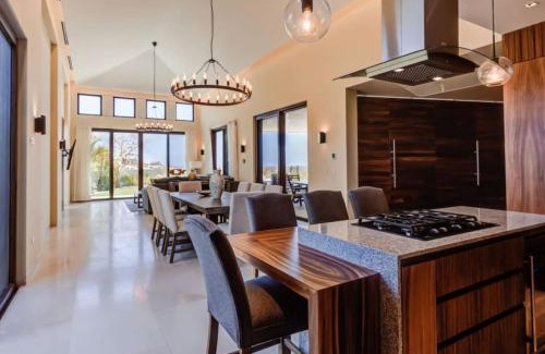San Jose del Cabo Villa | Stunning Villa with private Pool, Jacuzzi and Ocean View