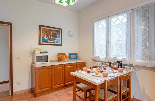Tonfano House | Stunning villa with private pool, WIFI, TV, pets allowed and parking, close to Forte Dei Marmi