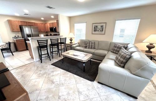 Haines City House | Stunning Villa with Golf Course Views