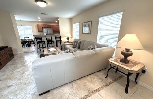 Haines City House | Stunning Villa with Golf Course Views