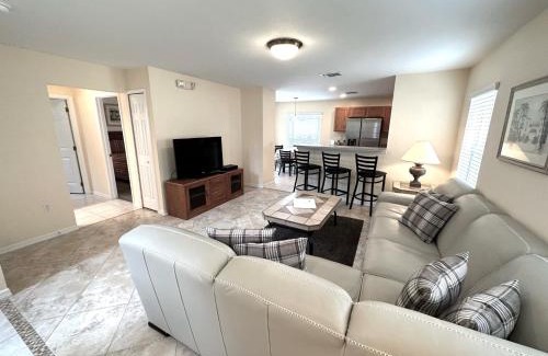 Haines City House | Stunning Villa with Golf Course Views