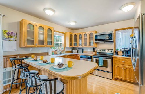 Camano Island House | Stunning waterfront getaway with firepit, woodstove, & scenic deck