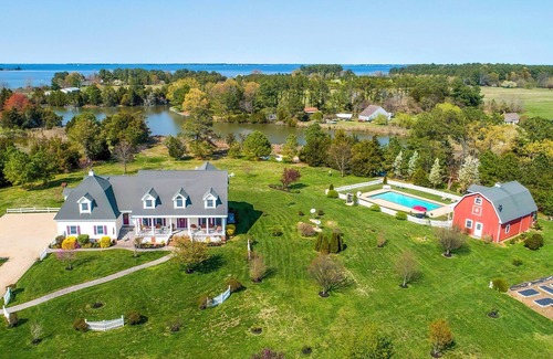 Cambridge House | Stunning Waterfront Eastern Shore Home,Pool & Hot Tub,15 Acres,15%off 7day stay