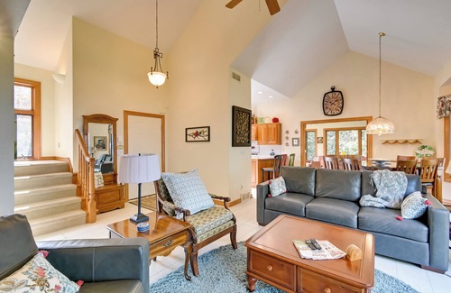 Sturgeon Bay House | Sturgeon Bay Hideaway w/Direct Water Access!