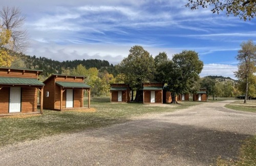 Sturgis Cabin | Sturgis SD. Camping Cabin with 2 Full Size Futons in Beautiful Blackhills