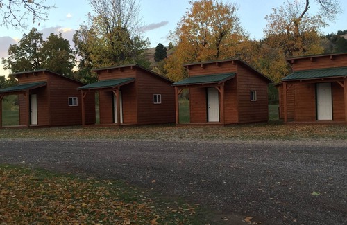 Sturgis Cabin | Sturgis SD. Camping Cabin with 2 Full Size Futons in Beautiful Blackhills