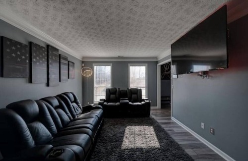 Panthersville House | Style, Convenience, ATL Comfort