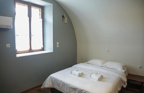 Leonidio Apartment | Stylianos House 1