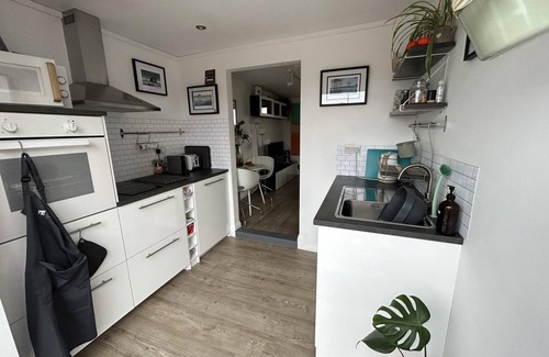Grimsby Apartment | Stylish 1-bed Studio in Humberston, Cleethorpes
