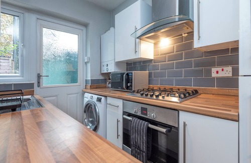 Tooting Apartment | Stylish 1-Bed with Private Entrance & Garden