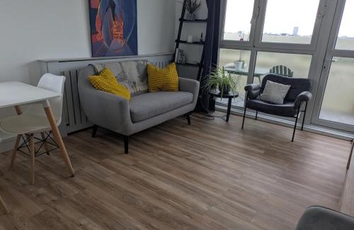 St Luke's Apartment | Stylish 1 Bedroom Flat in Old Street