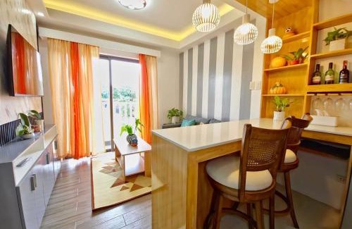 Mandurriao Apartment | Stylish 1 Bedroom Loft with 2 Balconies