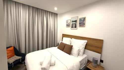 Roman Ridge Apartment | Stylish 1-Bedroom with Stunning City View atNova with PS-5
