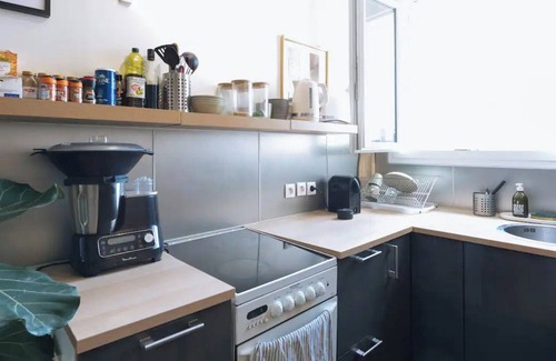 Quartier du Pont-de-Flandre Apartment | Stylish 1BD Apartment in La Villette