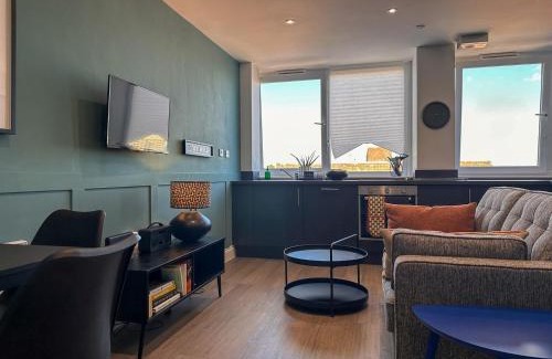 Wakefield Apartment | Stylish 1BD Flat, Calm, Light-Filled & Central
