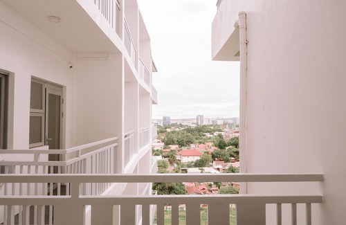 Mandurriao Condo | Stylish 1BR City Apartment