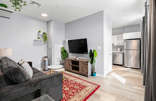 Everett Apartment | Stylish 1BR Near Encore 8830