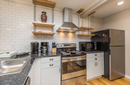 Winston - Salem Apartment | Stylish 1BR Near Downtown & WFU Hospital
