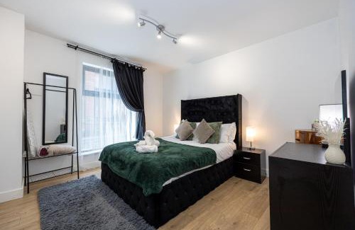 Castlefield Apartment | Stylish 2-Bed Apartment in Manchester City Centre
