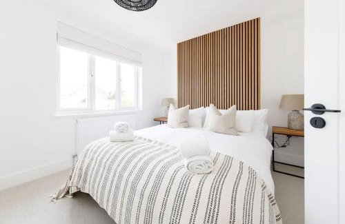 Chichester House | Stylish 2 Bed City Stay