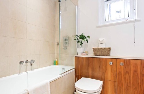 Northcote Apartment | Stylish 2 Bedroom Apartment near Clapham Junction
