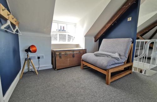 Fakenham Apartment | Stylish 2 bedroom apartment close to beaches
