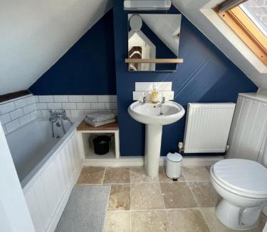 Fakenham Apartment | Stylish 2 bedroom apartment close to beaches