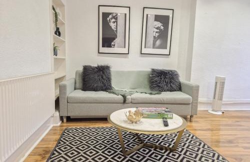 Abbey Road Apartment | Stylish 2-Bedroom Apartment in Maida Vale near Little Venice & Paddington