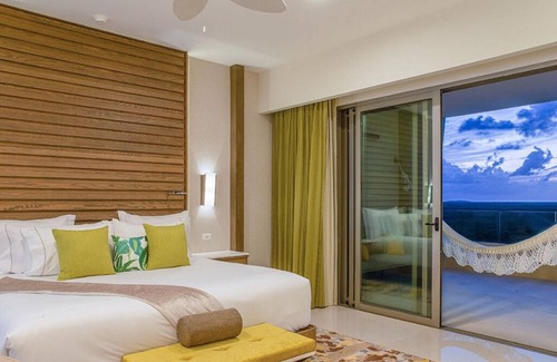 Playa Mujeres Resort | Stylish 2 Bedroom Condo on the Caribbean Ocean