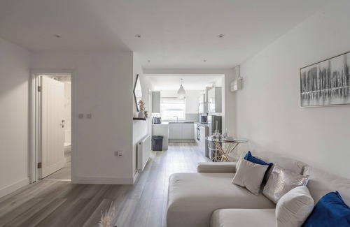 Rochester Apartment | Stylish 2-Bedroom Retreat in Downtown Rochester