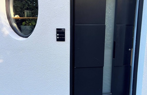 Seevetal Apartment | Stylish 2 rooms/kitchen/bathroom HVV connection from Hittfeld station: 15 min. to HH-Hbf.