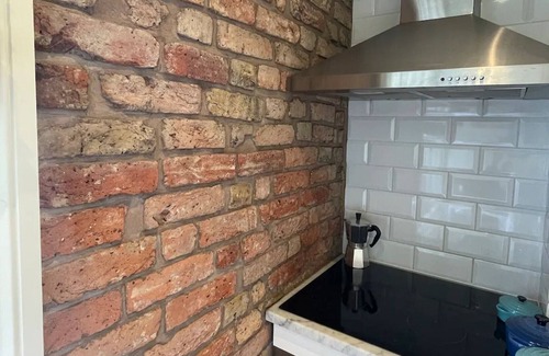 Frognal and Fitzjohns Apartment | Stylish 2BD Maisonette - 5 mins to Hampstead Heath